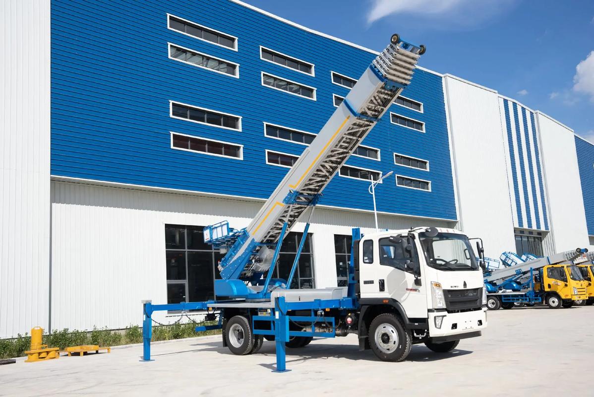 泰兴小型云梯车上料车租赁多少钱