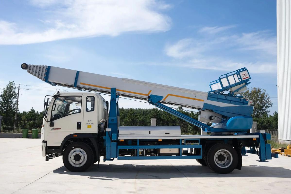 泰兴云梯上料车租赁费用